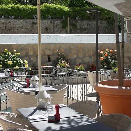 Hotel La Bonne Auberge Мустьє-Сент-Марі Екстер'єр фото